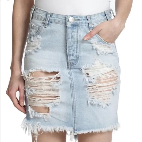 One Teaspoon 2020 Distressed Denim Fringe Skirt sz 29 - Picture 1 of 16